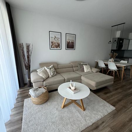 Lelle Resort Apartman 발라톤엘 외부 사진
