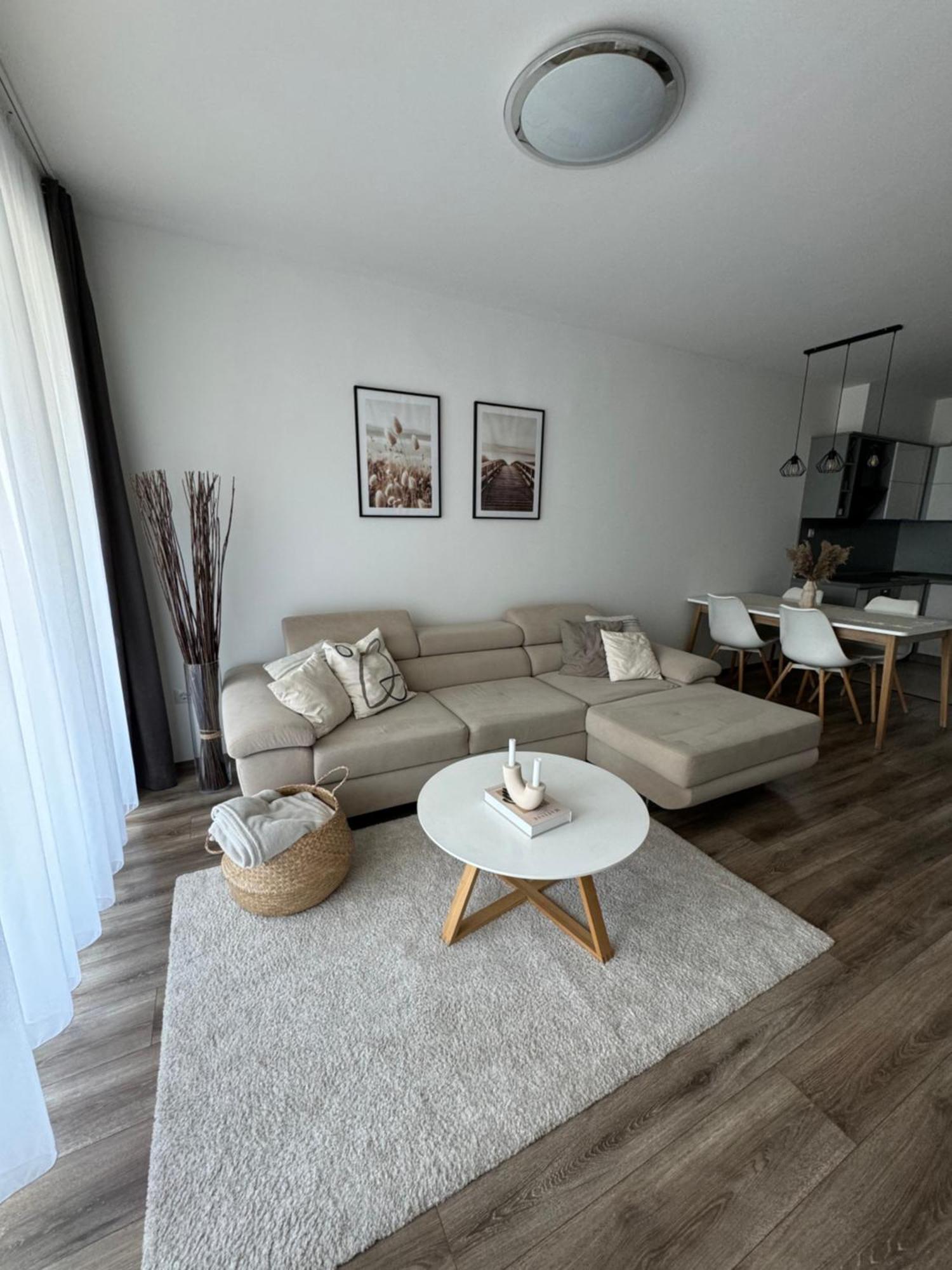 Lelle Resort Apartman 발라톤엘 외부 사진