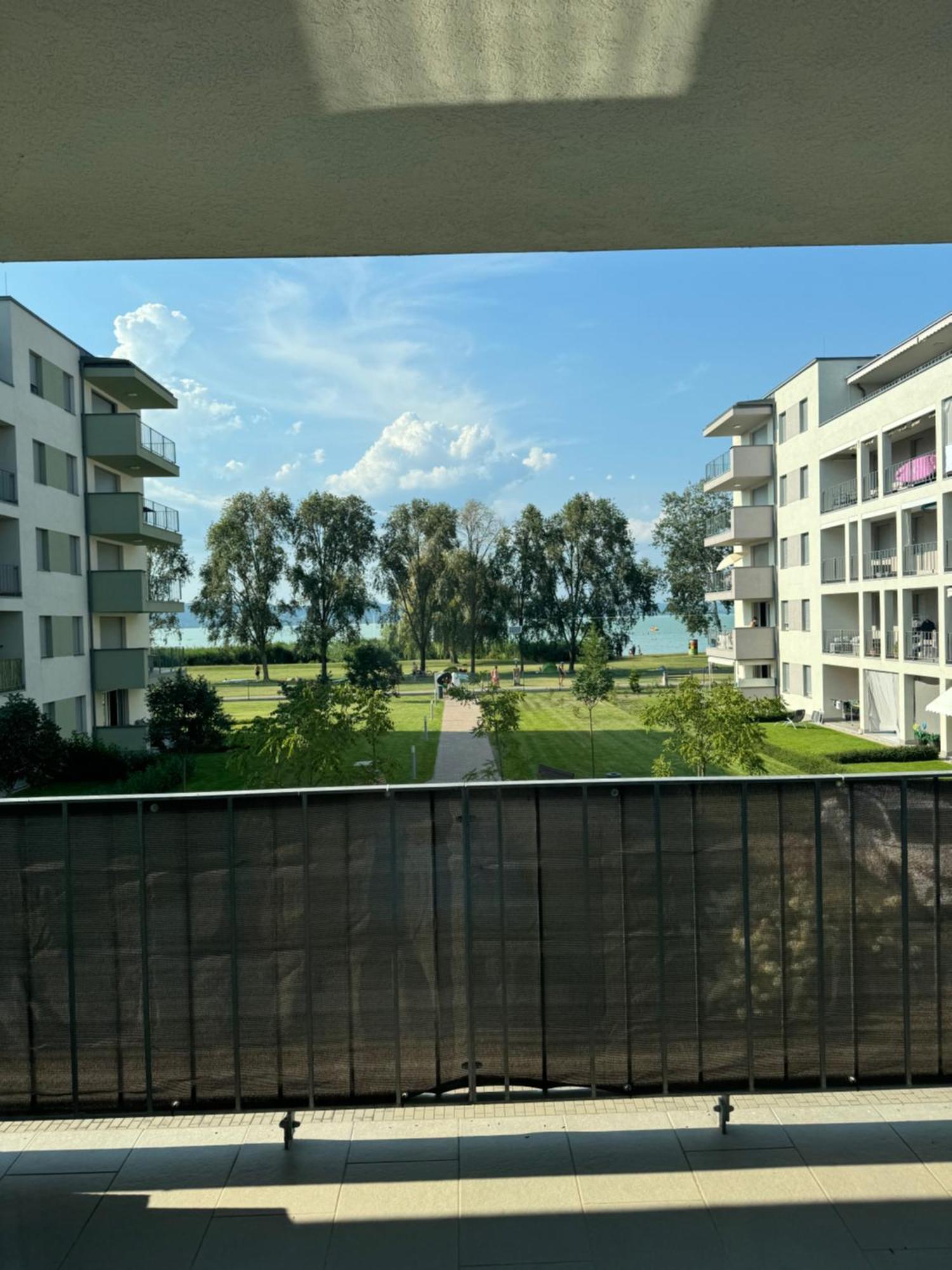 Lelle Resort Apartman 발라톤엘 외부 사진